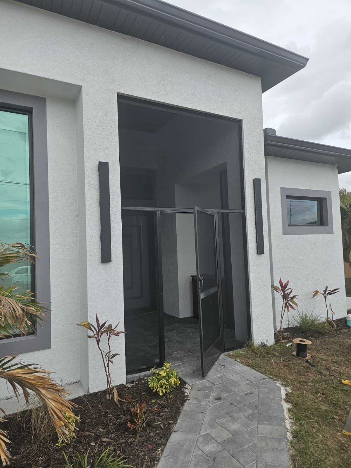 Lanai Privacy Screen Enclosure Installation