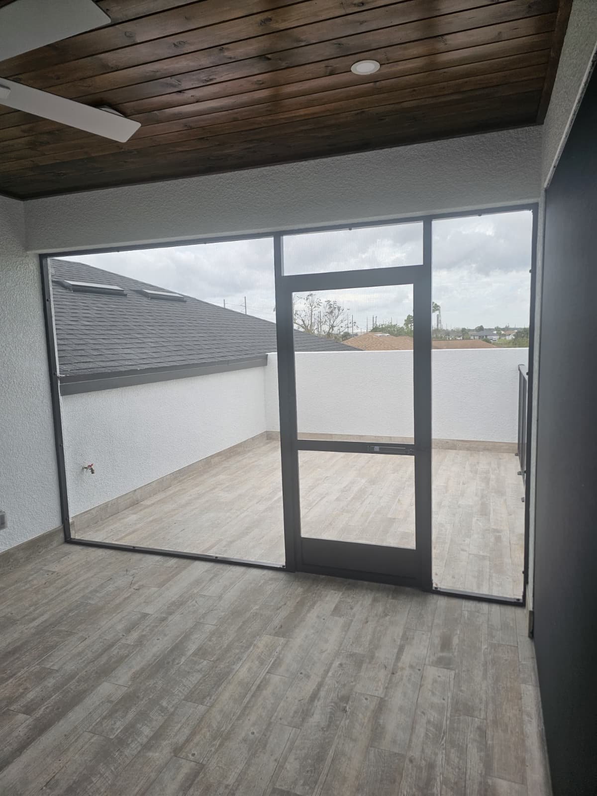 Lanai Privacy Screen Enclosure Installation